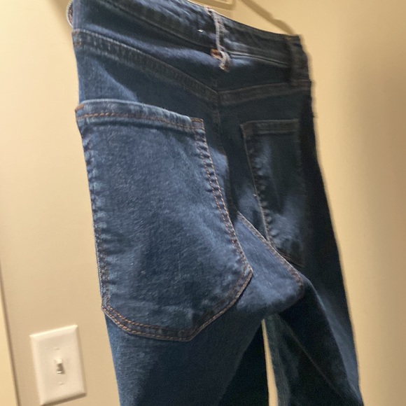 Jeans - Picture 3 of 4